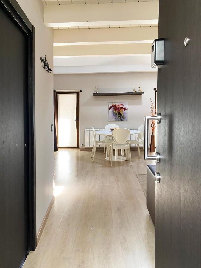 אוליטה Apartamentos Lorione מראה חיצוני תמונה